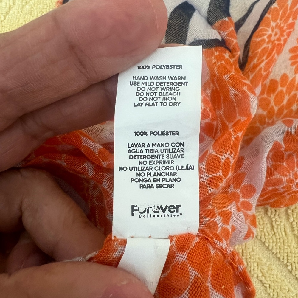Denver Broncos Infinty Scarf - Picture 4 of 4